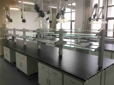 大同市化學(xué)實(shí)驗(yàn)室建設(shè)施工中的儀器儀表配置與管理
